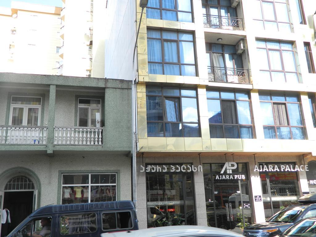 Chemi Saxli Apartment Batumi Eksteriør bilde